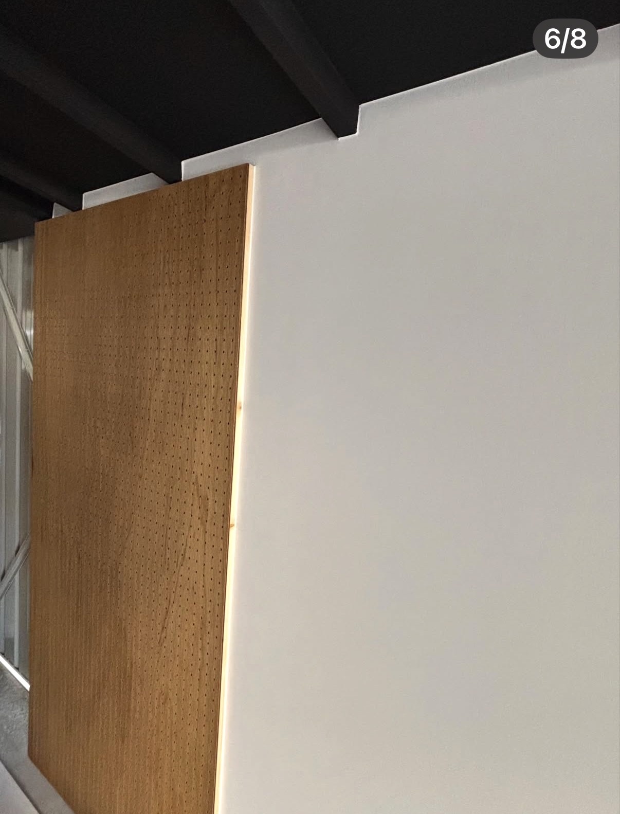 有孔ボードを設置したユーロ物置工房｜工具やDIY用品を見せる収納