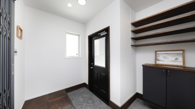 岐阜 注文住宅 自然素材 ブルックリンスタイル玄関 加藤住建施工事例