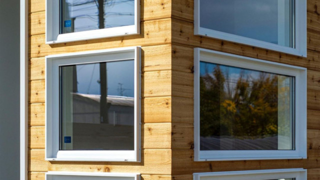 ノルディック外観FIX明かり窓