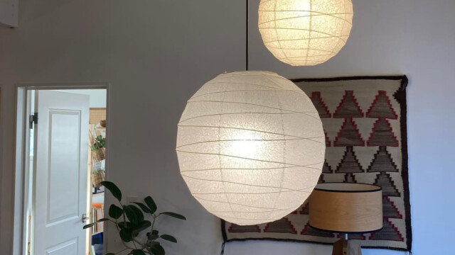 無垢材フローリングと漆喰壁のリビング 岐阜施工事例